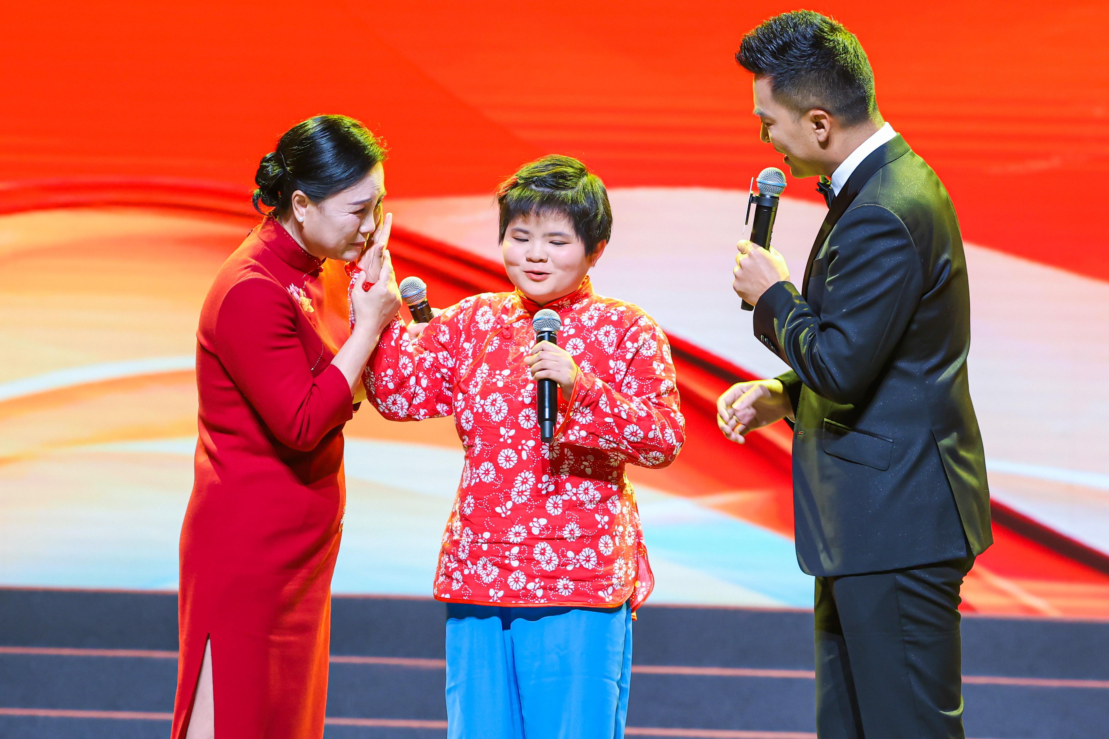 1764912681541067775.jpg 99.jpg